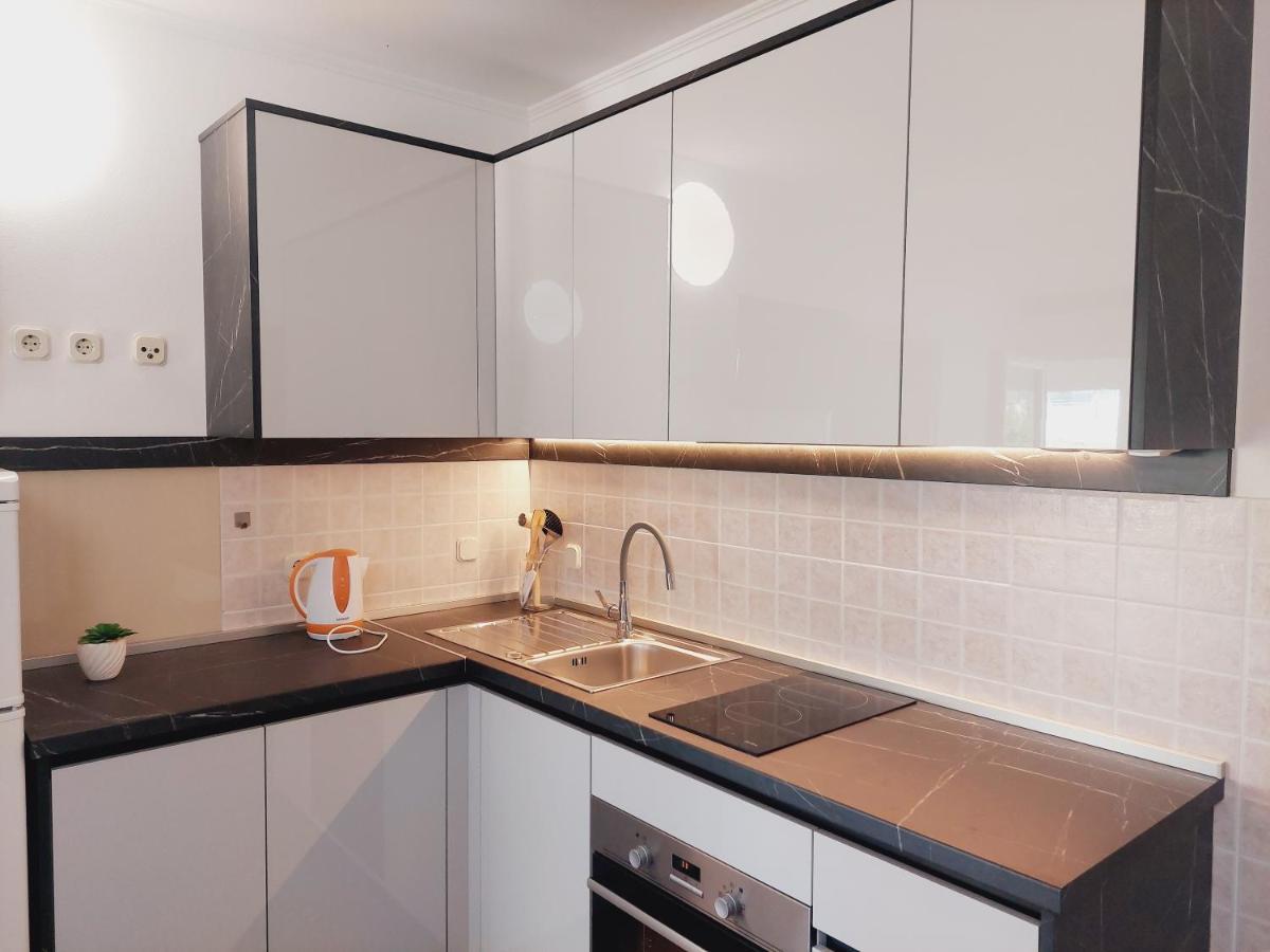 Apartments Donadic I, Caska โนวาลยา ภายนอก รูปภาพ
