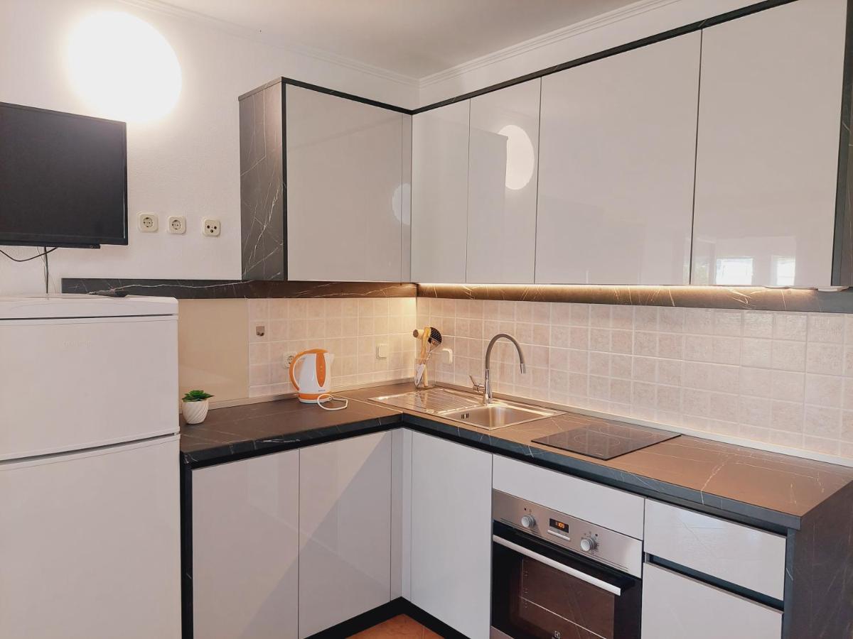 Apartments Donadic I, Caska โนวาลยา ภายนอก รูปภาพ